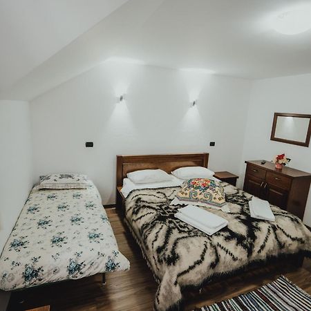 Popasul Calatorului Hotel Moisei Eksteriør billede